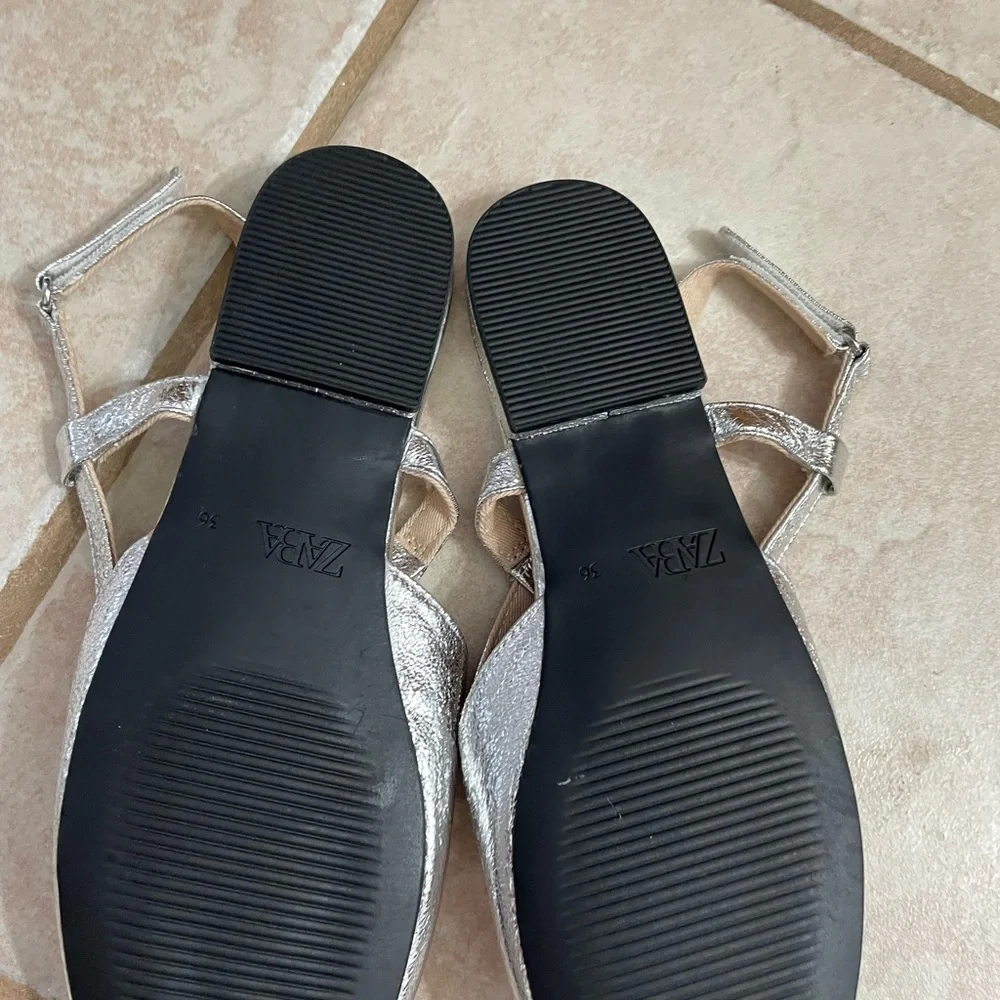Zara Girls size 36 Silver Sling back shoes